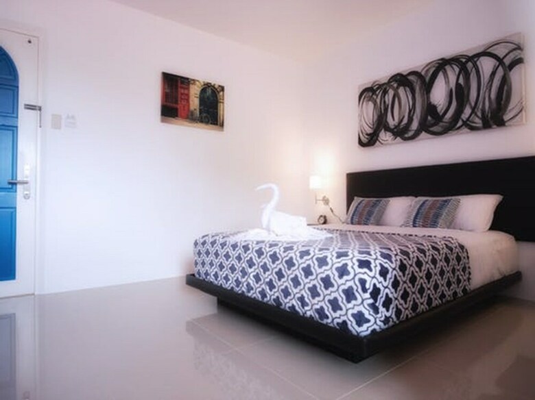 D' Gecko Hotel