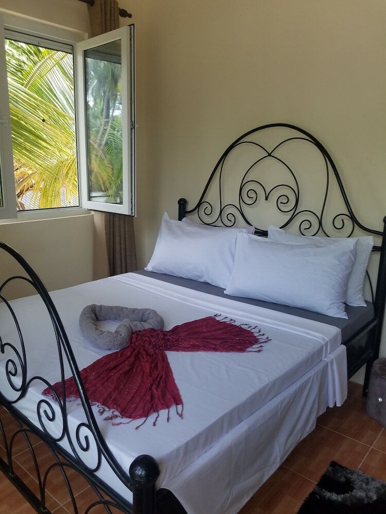 Hotel Bwejuu Beach Palm Villa