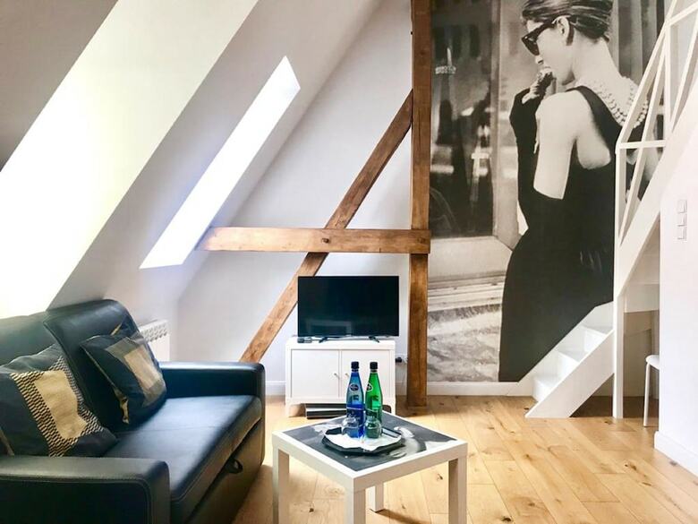 Apartamenty Cinema