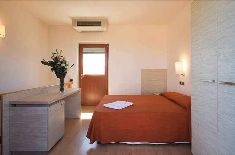Aparthotel Menfi Beach