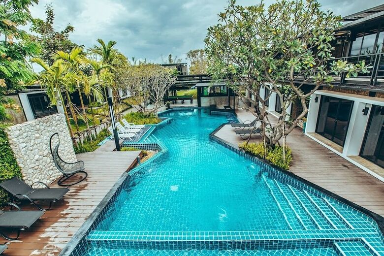 Hotel Mawadee Island Resort