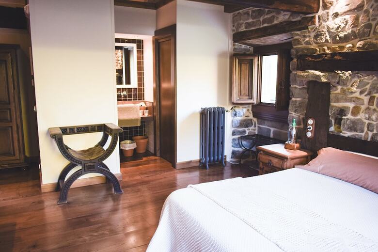 Agroturismo Casona Del Castaniu