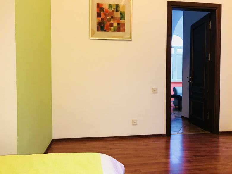 Check-in Apartments In The Old City