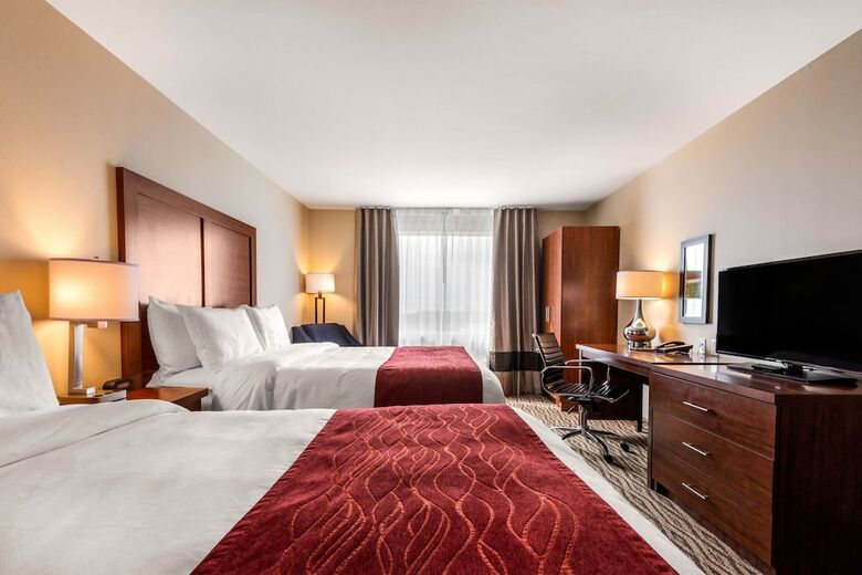 Hotel Comfort Inn & Suites