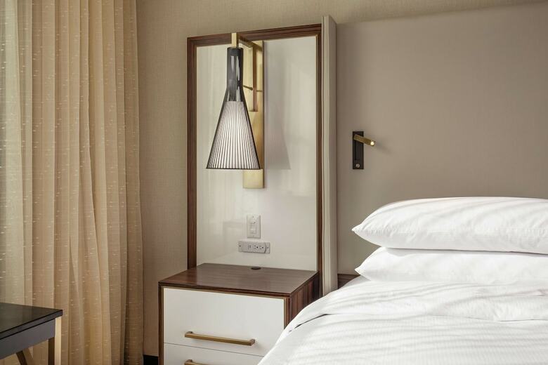 Hotel Doubletree By Hilton Youngstown Downtown
