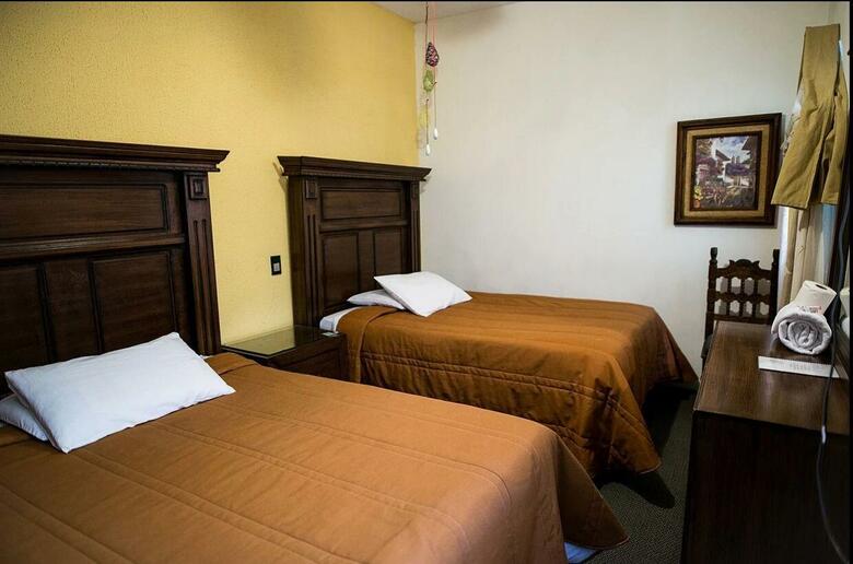 Hotel Mar�a Elena