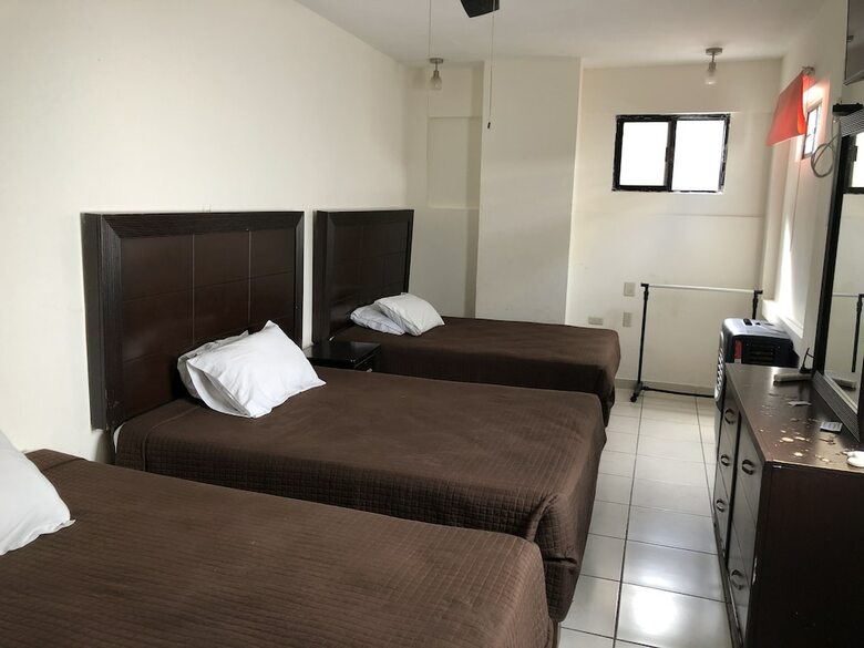 Hotel Mar�a Elena