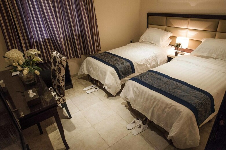 Aparthotel City Suites