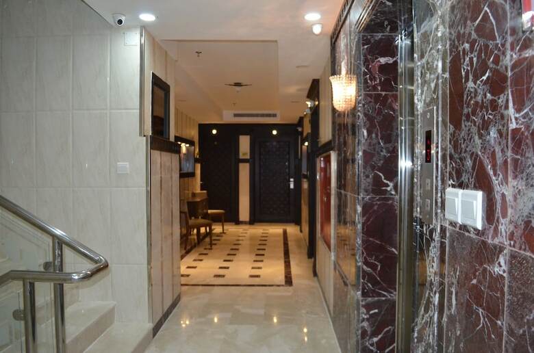 Aparthotel Semac For Furnished Suites