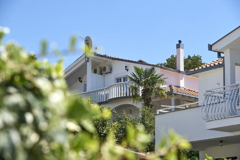 Apartmani Knezovic