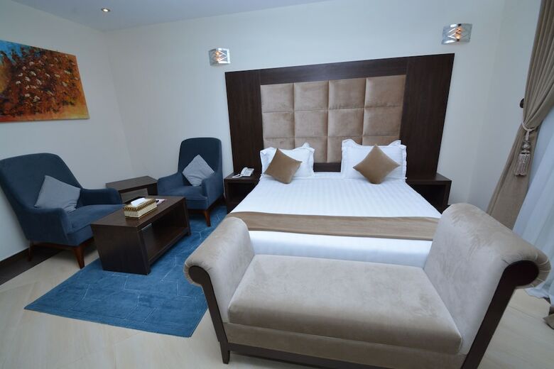 High End Gardens Aparthotel