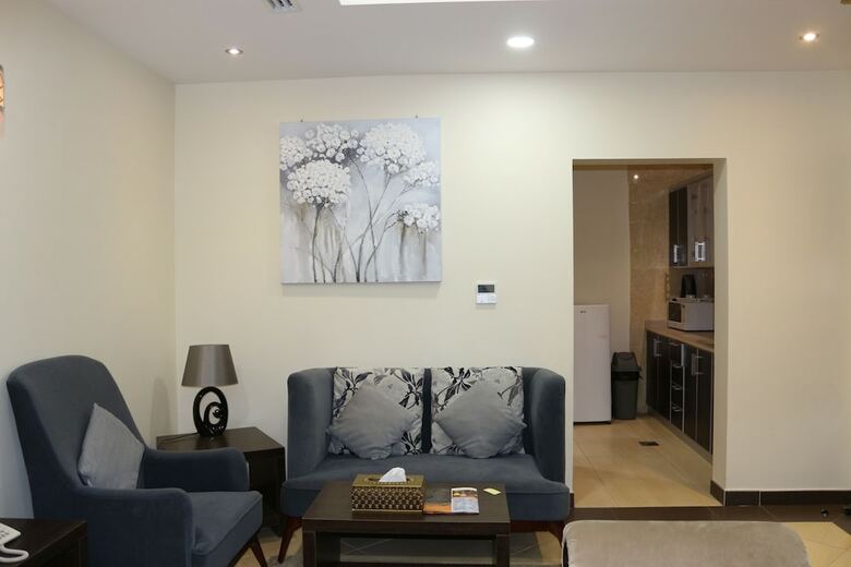 High End Gardens Aparthotel