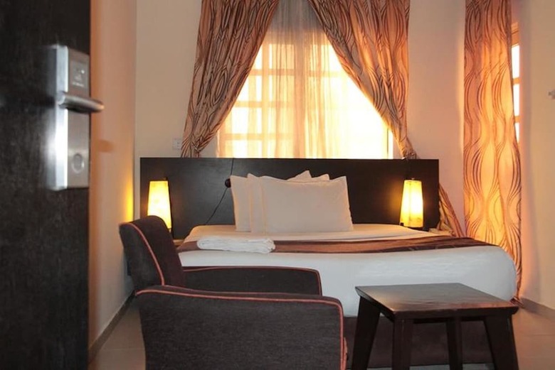 Hotel Lakeem Suites Adebola