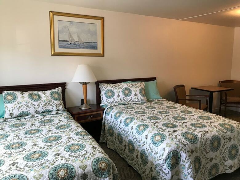 Motel Admirals Ocean Inn