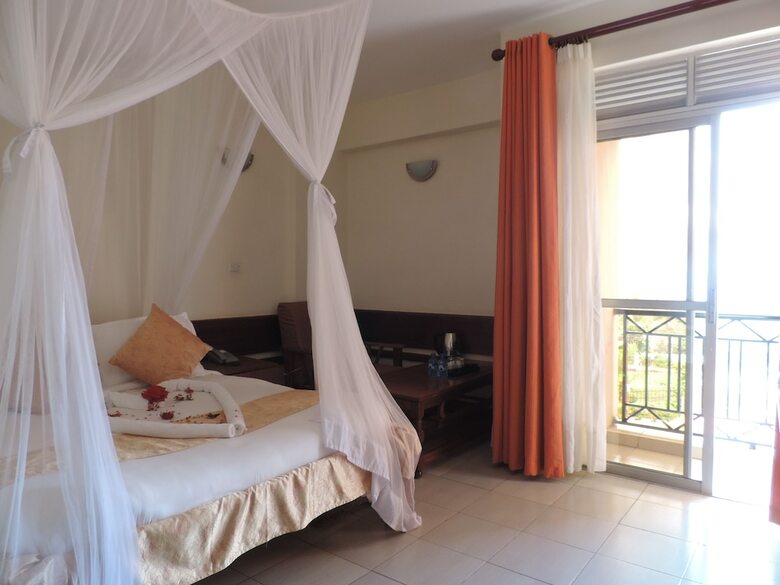 Meru Slopes Hotel