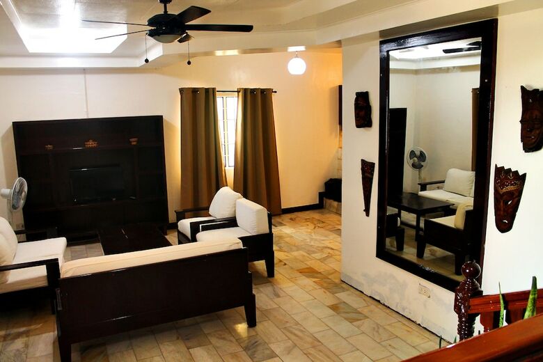 Hotel Steps Garden Resort
