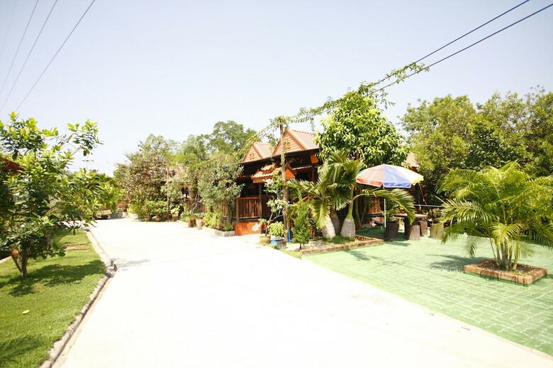Hotel Ban Suan Mee Sakul Resort