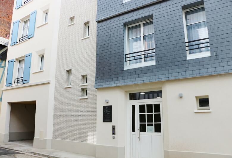 Apartamento La Maison D?eug�ne Appart?h�tel - Centre Historique