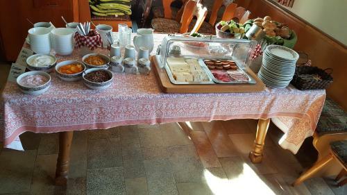 Hostal Gasthof Zum Schwan