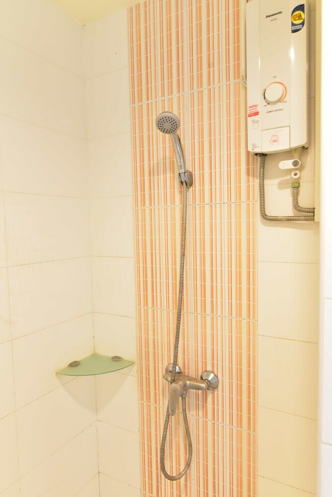 Tharakiree Place Hotel