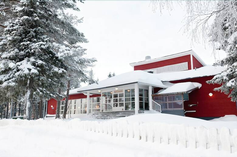 Yll�s Lake Hotel