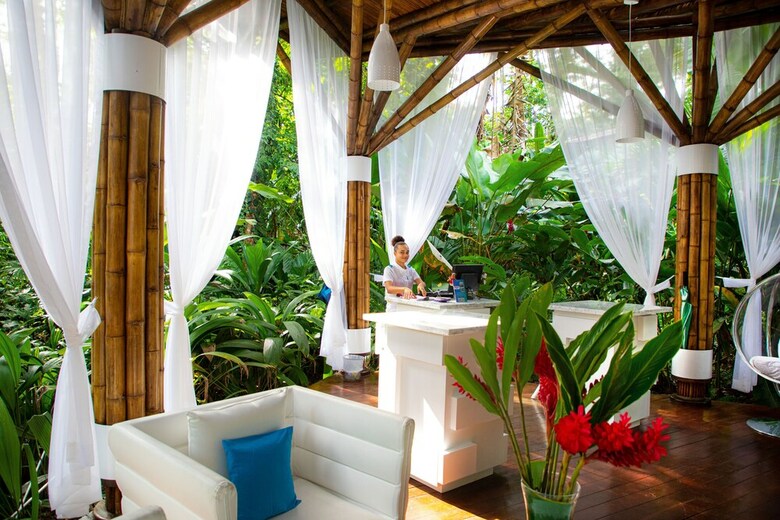 Hotel Le Cameleon Puerto Viejo