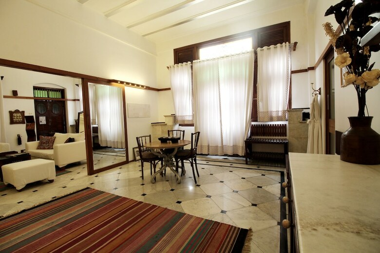 Hotel The House Of Mg