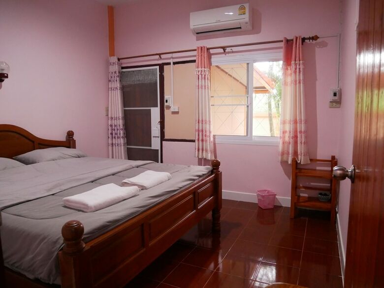 Hotel Baan Suan Palm Resort