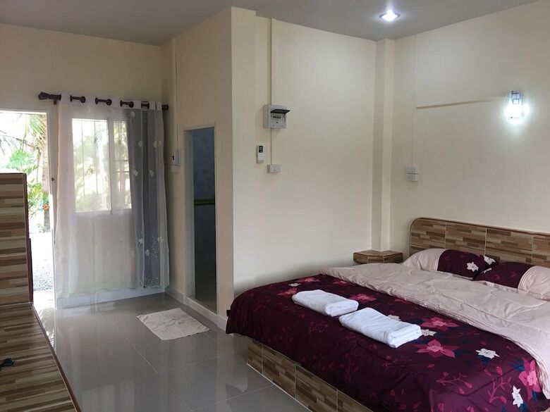 Hotel Baan Suan Palm Resort
