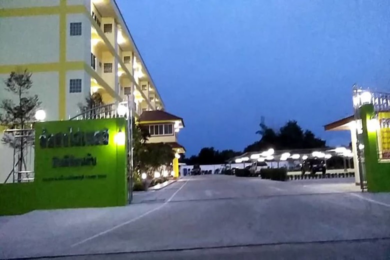 Hotel Lor Hon Tai Place