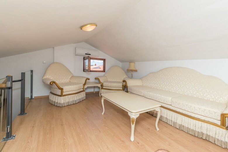 Apartments And Rooms Hegic