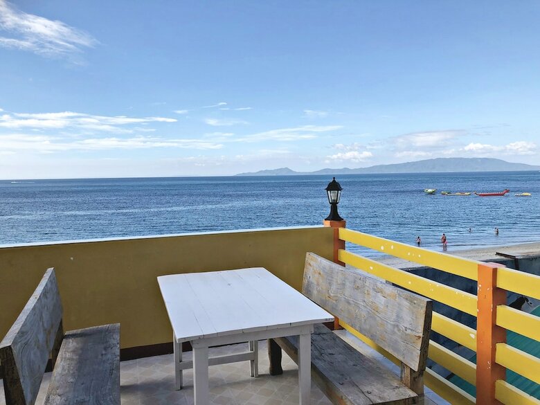 Hotel Queen Of Isle Restaurant And Cottages