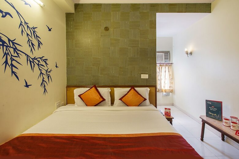 Oyo 2442 Hotel Star Palace