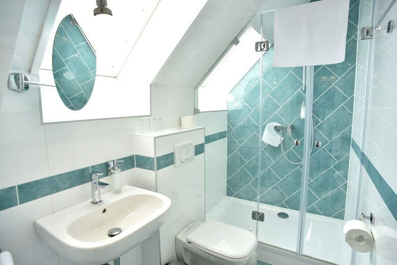 Hillside Premium Apartments
