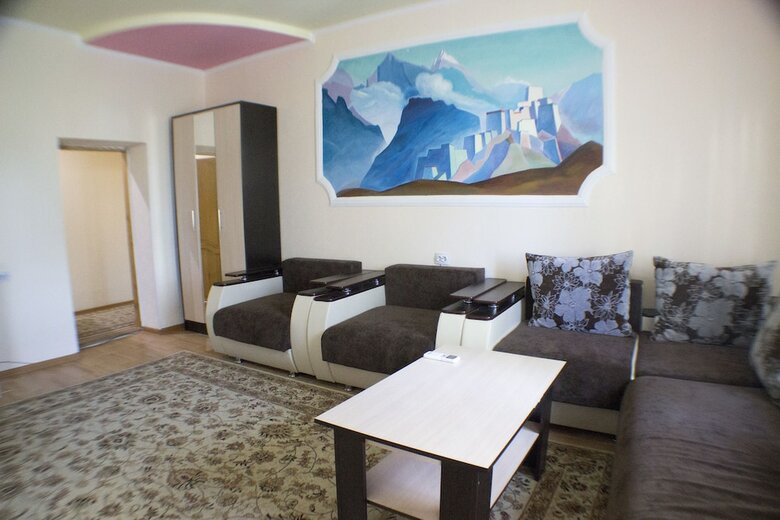 Hotel Syurpriz 1