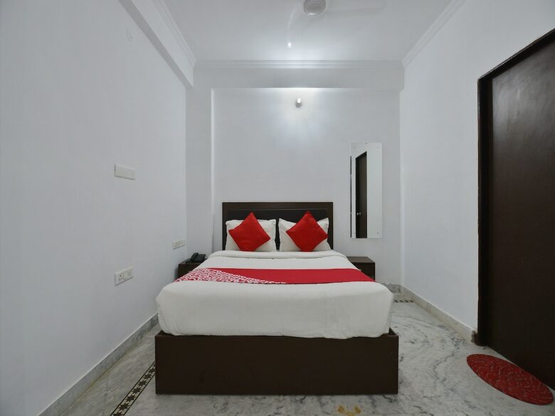 Oyo 8832 Hotel Jaipur Classic