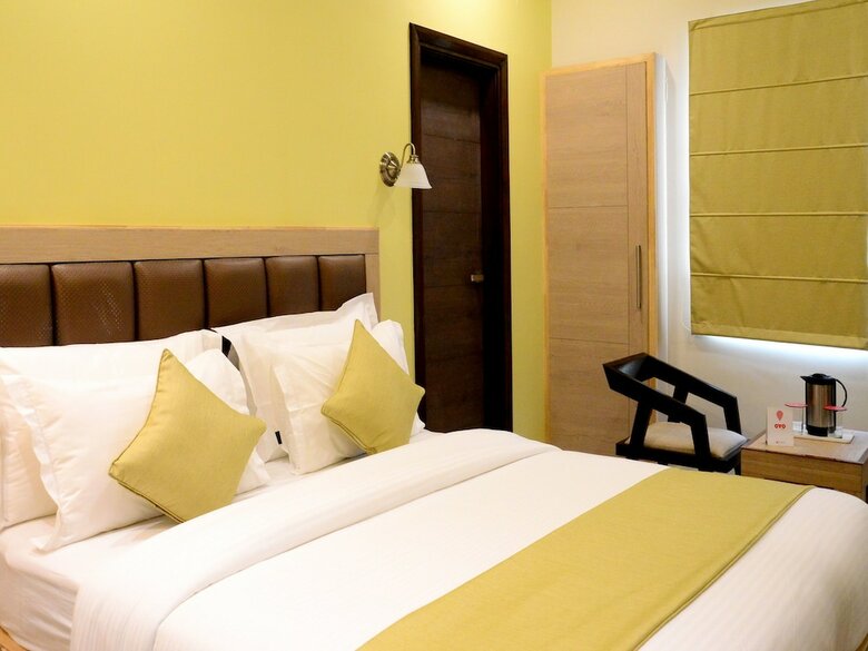 Oyo 5723 Hotel Crown Jaipur