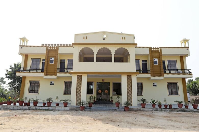 Oyo 9973 Hotel Green Valley