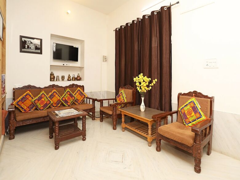 Hotel Oyo 9470 The Grace Inn