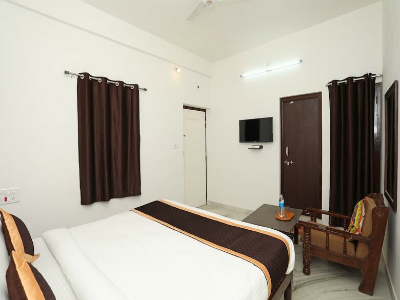 Hotel Oyo 9470 The Grace Inn