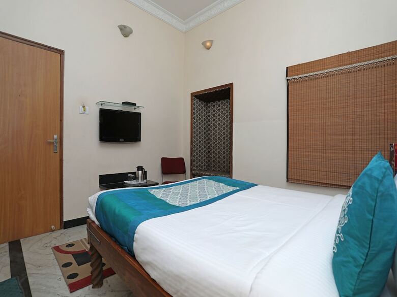 Oyo 9900 Hotel Pioneer Plaza