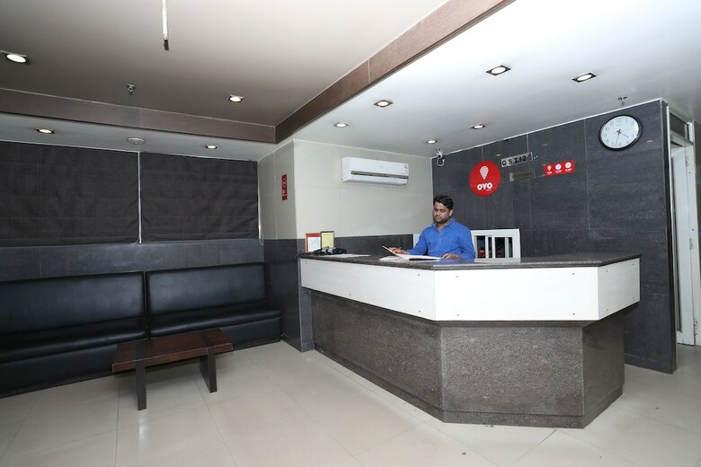 Oyo 10345 Hotel Palm's