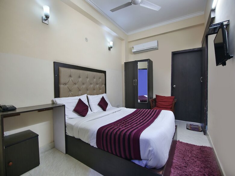 Oyo 709 Hotel Cross Winds