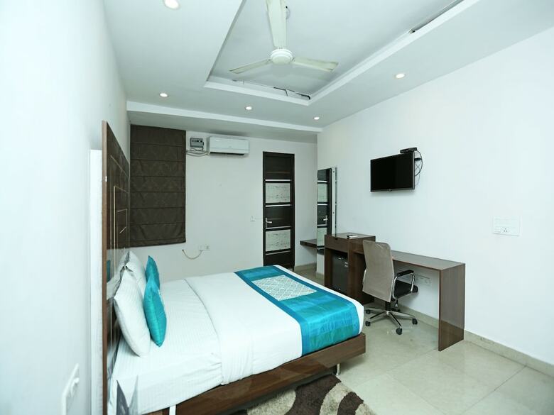 Hotel Oyo 4029 Cosy Tree Rooms
