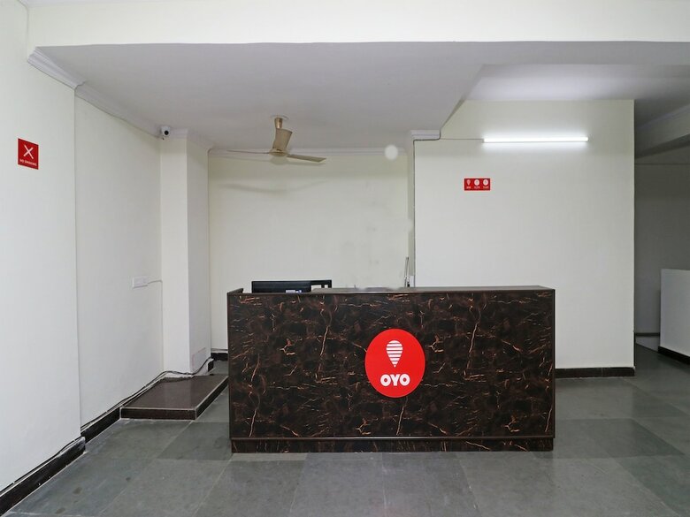 Hotel Oyo 10172 Dhruv Residency