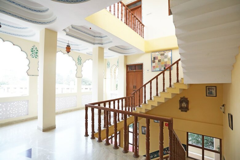 Oyo 10245 Hotel Ratan Haveli