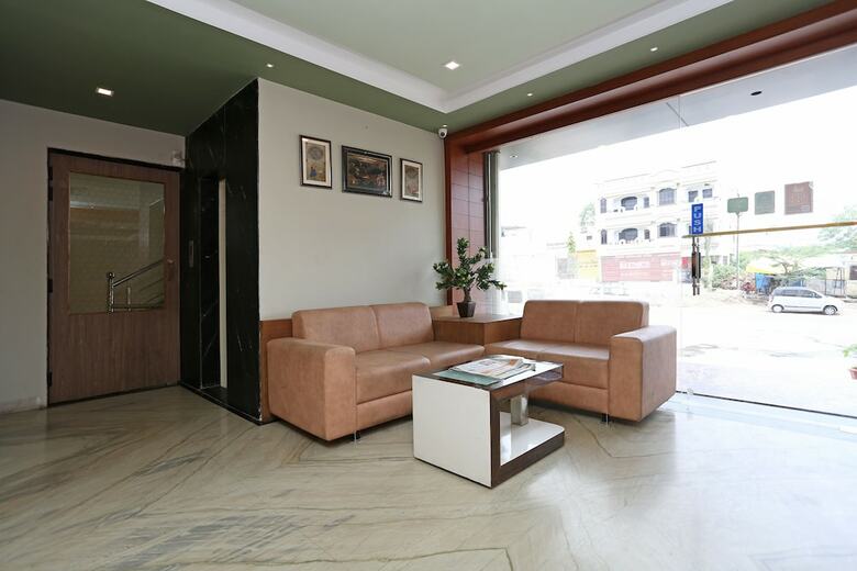 Oyo 9204 Hotel Anant Palace