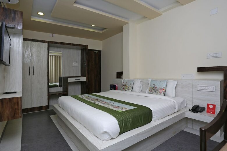 Oyo 9204 Hotel Anant Palace