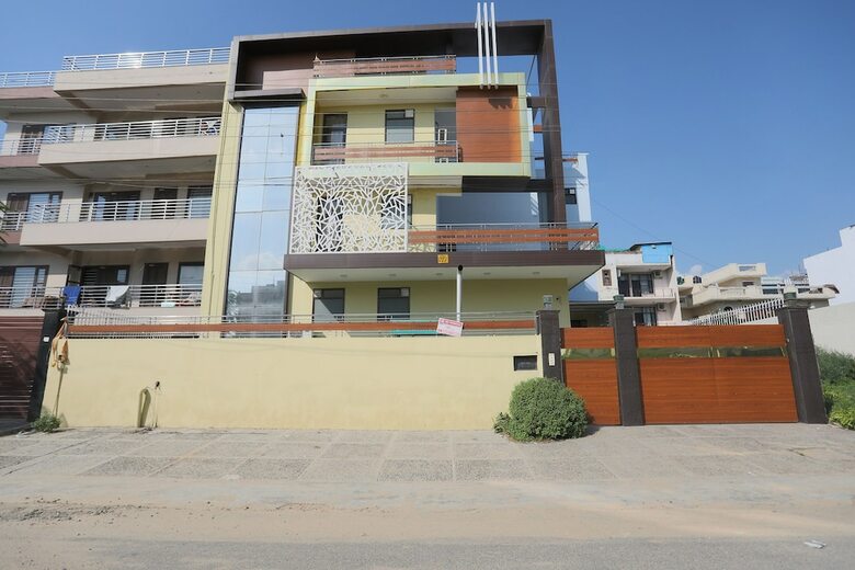 Oyo 567 Hotel Lime Tree Hospitality