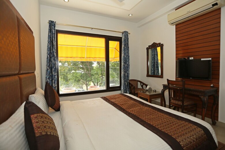 Hotel Oyo 8337 Dlf Phase 4